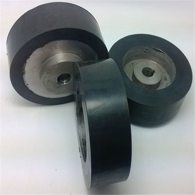 氟橡膠包金屬制品 創新工藝提升工業密封與滾軸性能